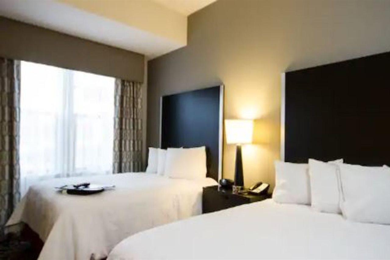 Hampton Inn & Suites Dupont Kültér fotó