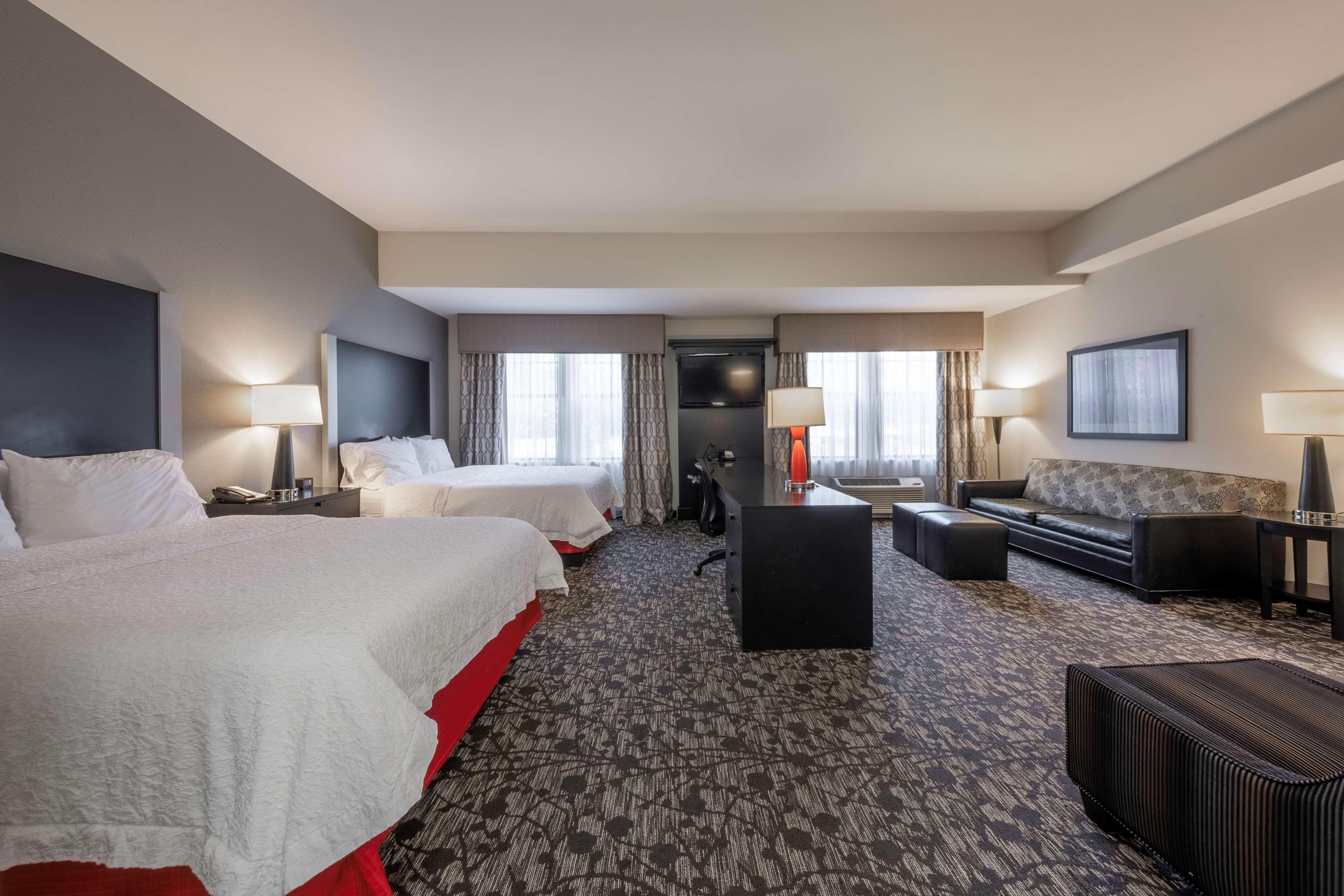 Hampton Inn & Suites Dupont Kültér fotó